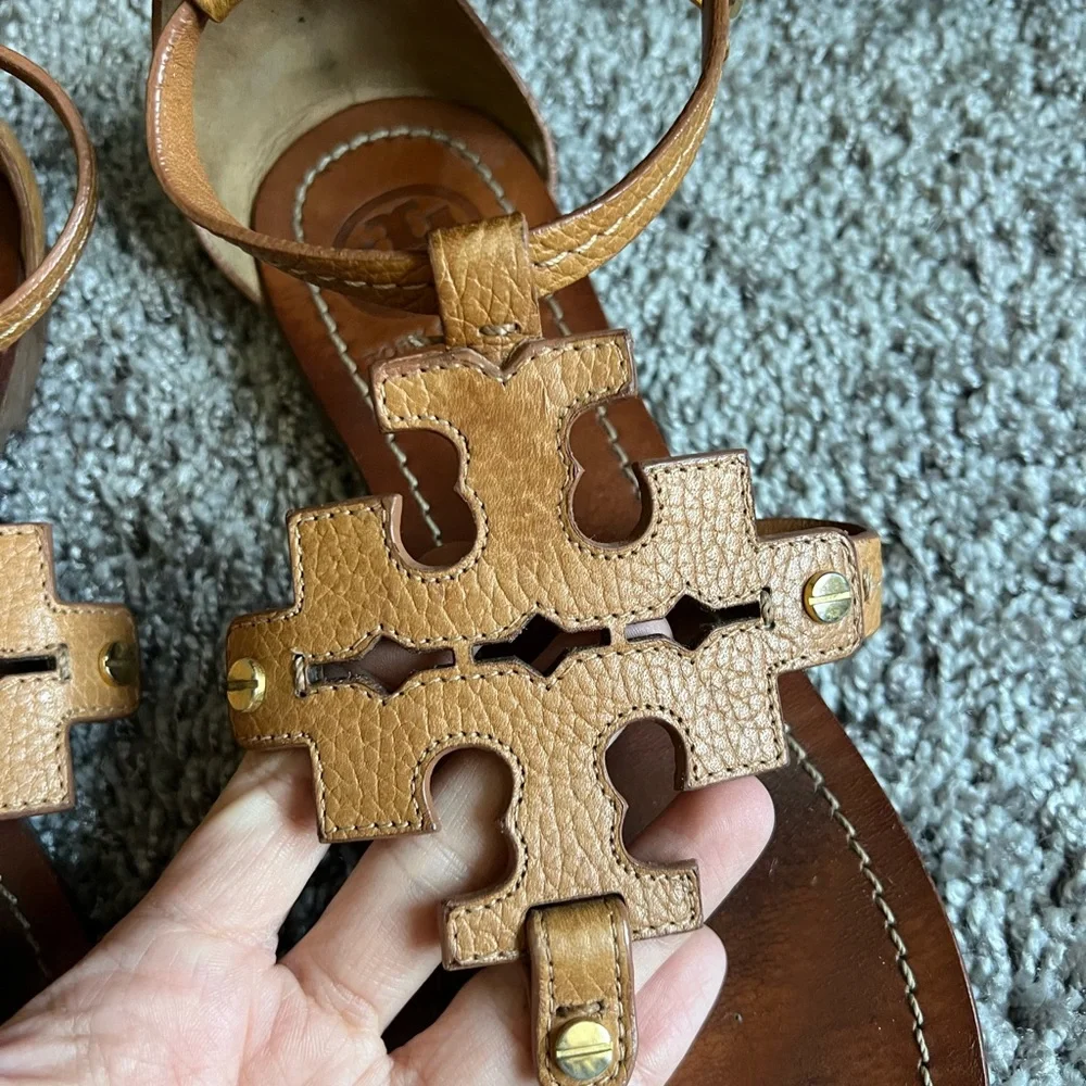Tory Burch Tan Leather Miller Logo Thong Sandals